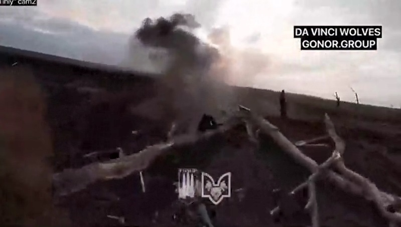 Đấu súng nghẹt thở giữa lính Ukraine phòng ngự và quân Nga tấn công chiến hào